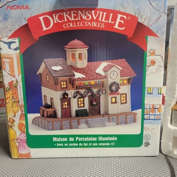 Noma Dickensville Porcelain Lighted house Train Station - Picture 1 of 6